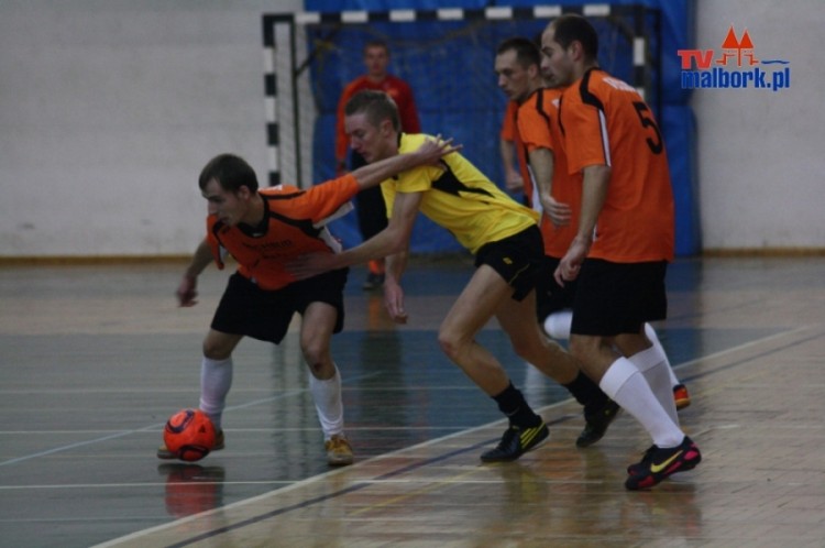 4 kolejka Malborskiej Ligi Futsalu - fotorelacja Ady Przytulskiej - 22.12.2012
