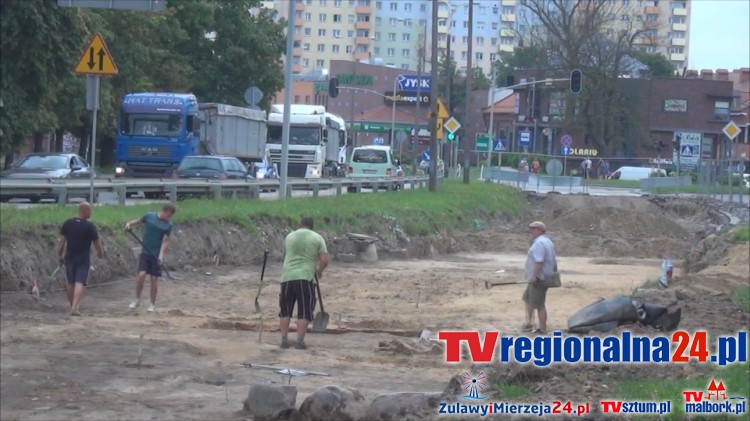 Jeszcze pół roku wykopalisk na al. Rodła. Opóźnienia przez prace archeologiczne – 28.07.2016