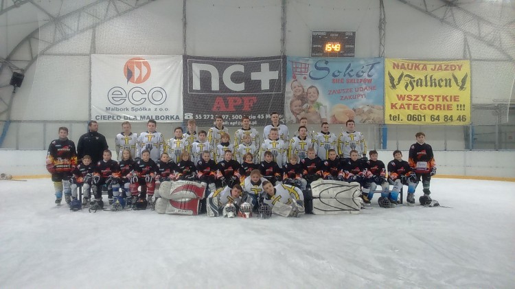 I kolejka Regionalnej Ligi Hokeja na Lodzie w Malborku. W rozgrywkach&#8230;