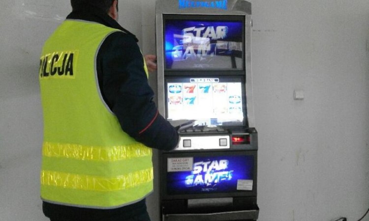 Sztum: Nielegalne gry hazardowe. Zabezpieczono cztery automaty do gier – 21.04.2017