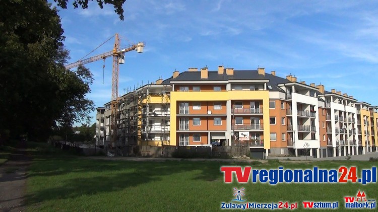 Nowe mieszkania i konflikt wspólnoty z deweloperem. Właściciele chcą należytego usunięcia usterek - 09.12.2015